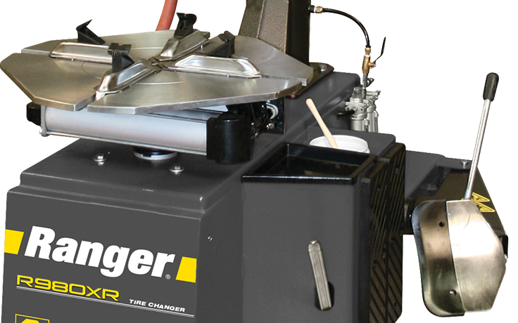 R980XR-Tire-Changer-Turntable-Cylinders-Ranger