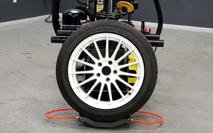 RV-1-Tire-Changer-Front-Wheel-Lift